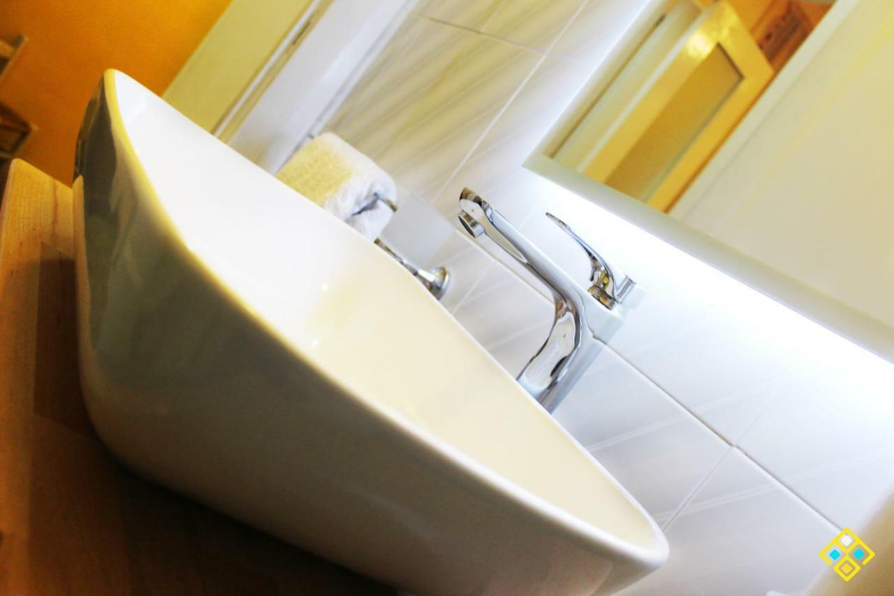 Sa Domu De Ajaja Apartments 칼리아리 외부 사진